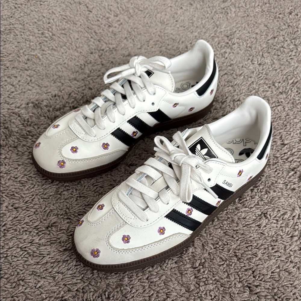 Brand New Adidas Samba Flower Embroidered